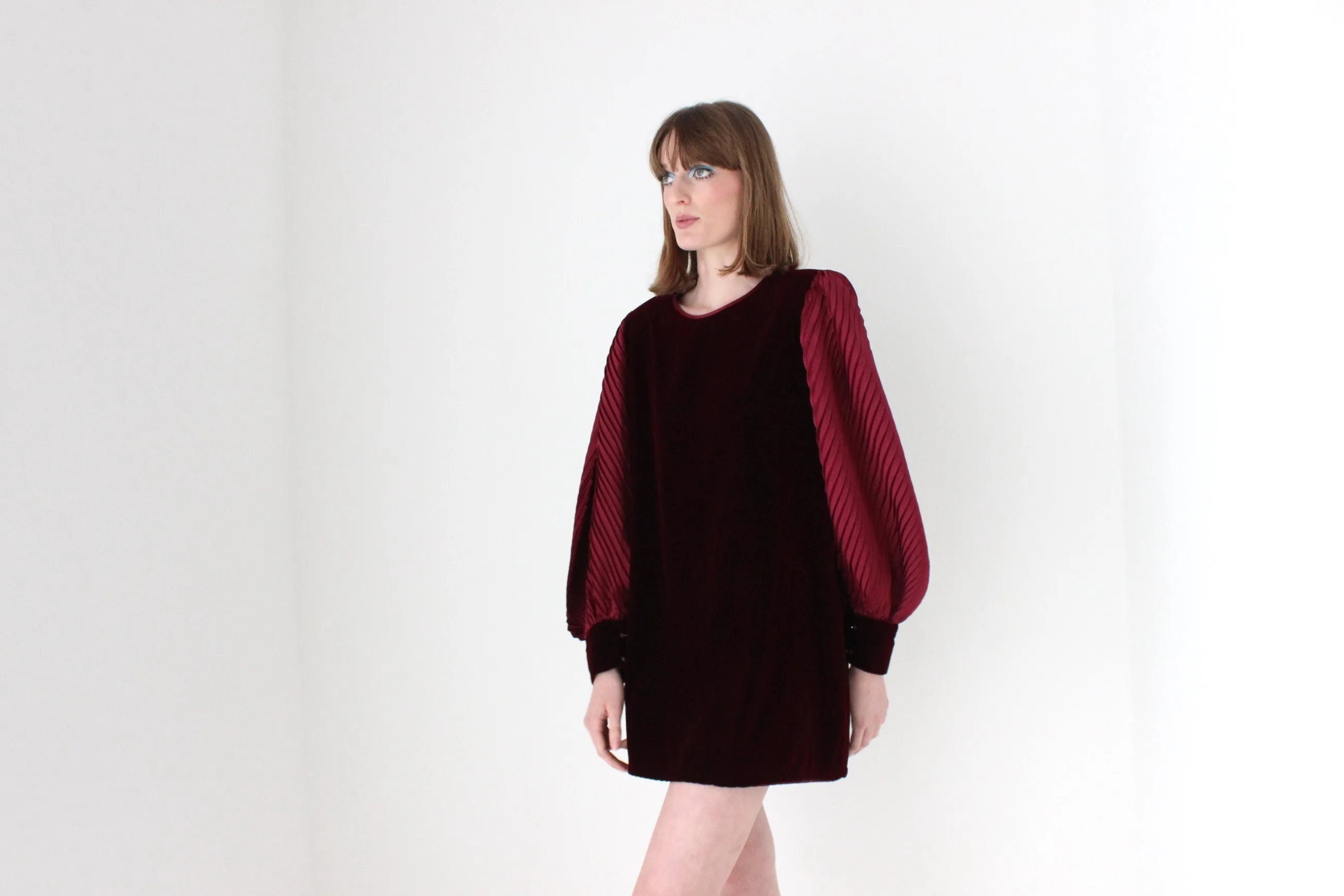 Divine 80s Velvet & Voluminous Pleated Sleeve Mini