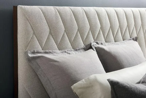 Modern Streamline - * Moderne Bed Qn