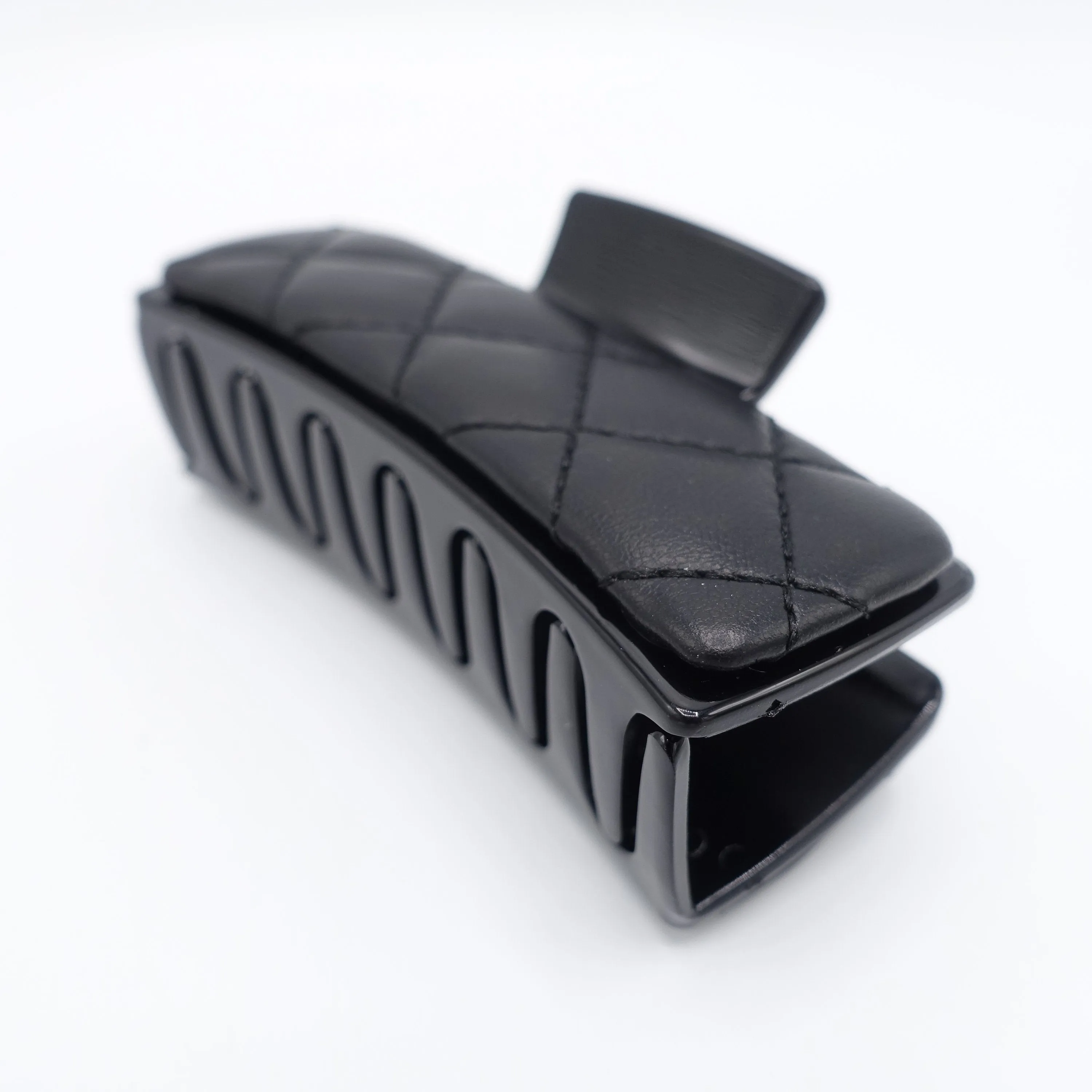 quilted hair claw, trendy hair claw, hair accessory shop for women