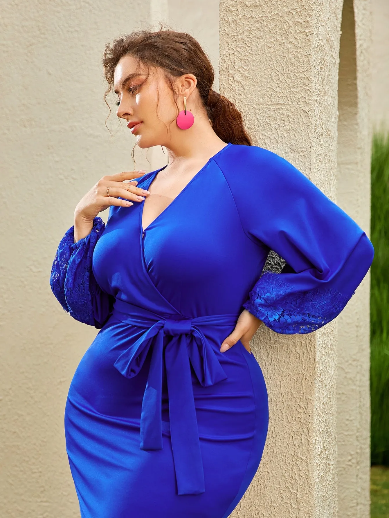 Women's Plus Lantern Sleeve Belted Dress